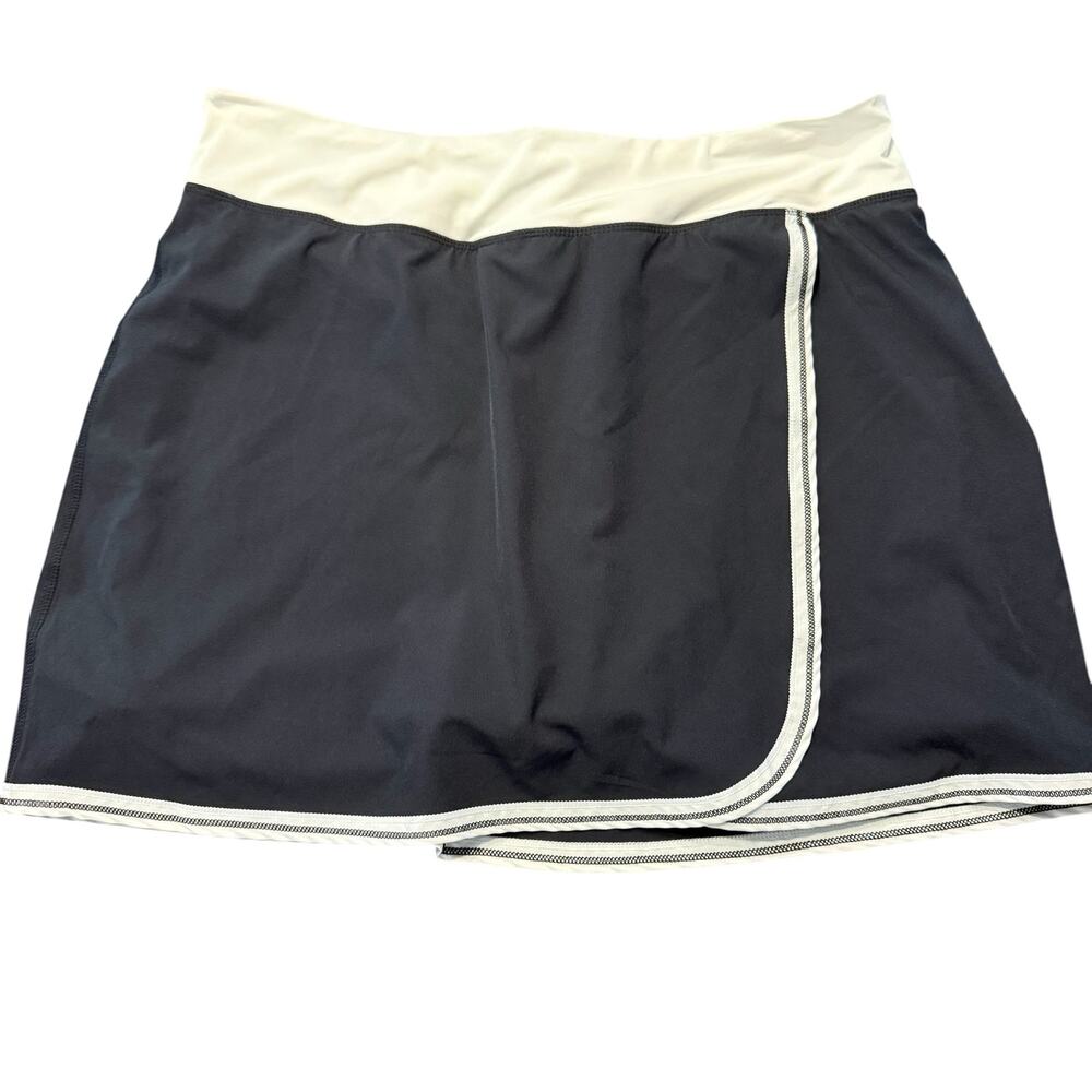 Crane Ladies black skirt with white details, built in shorts, faux wrap, L